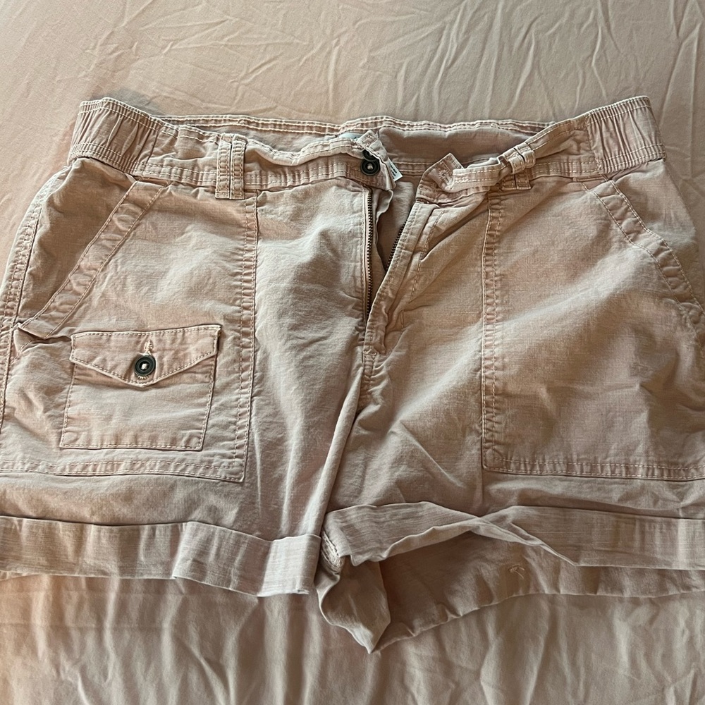pink cargo shorts